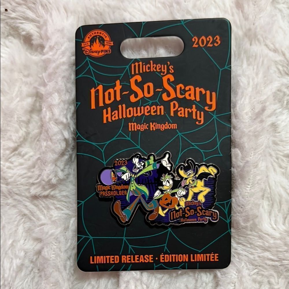 Disney Halloween Party Pin - Black and Purple